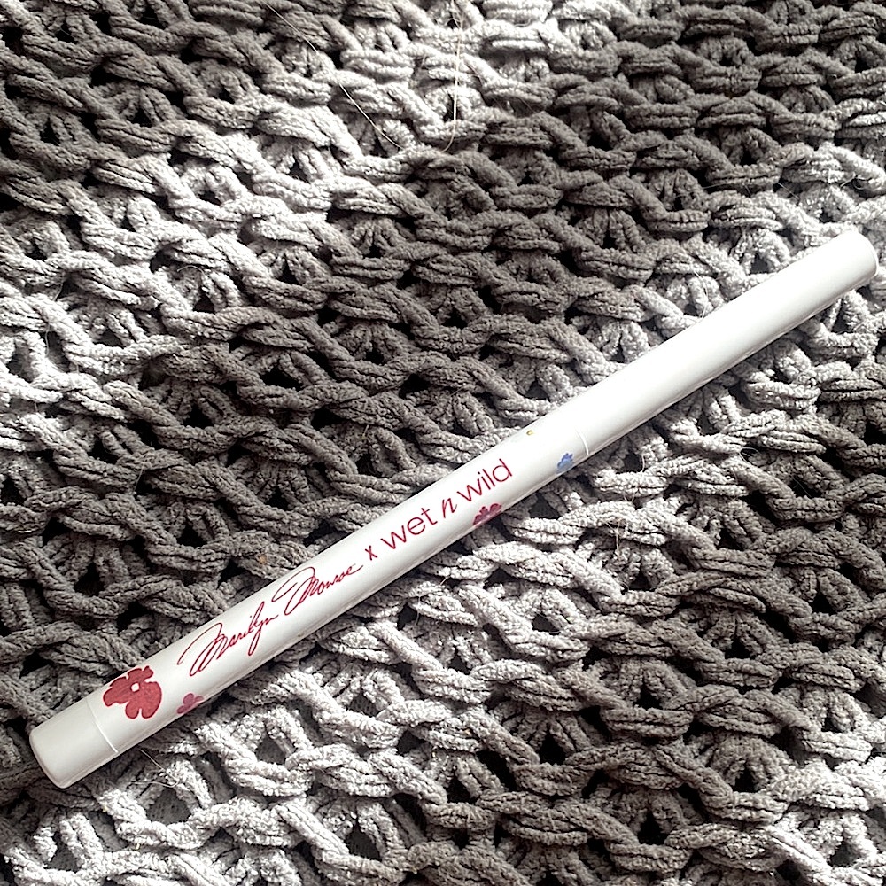 NWOT • wet n wild x Marilyn Monroe • Icon Retractable Eyeliner - Color White